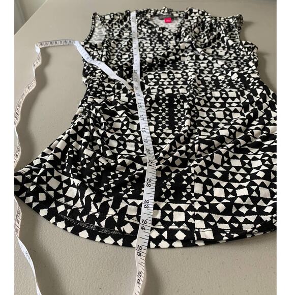 Vince Camuto Geo Pattern Sleeveless Side Ruched Blouse Top Black/White Women's S - Picture 12 of 12